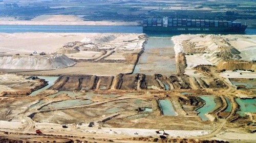 Egypt seeks to complete second Suez Canal in July  - ảnh 1